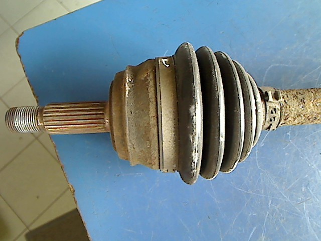 ANTRIEBSWELLE LINKS VORNE