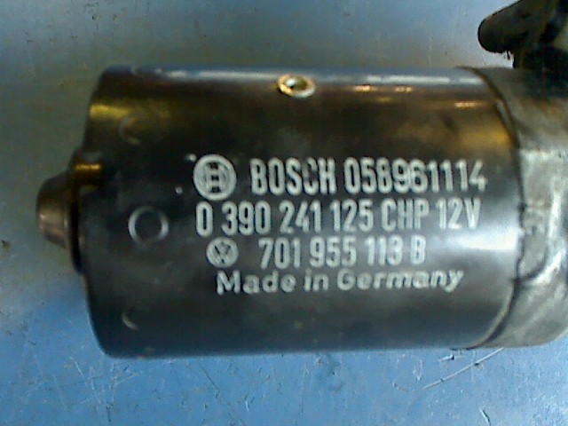 SCHEIBENWISCHERMOTOR VORNE
