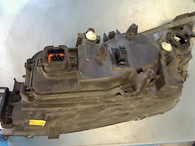 SCHEINWERFER RECHTS XENON