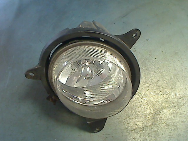 NEBELSCHEINWERFER RECHTS