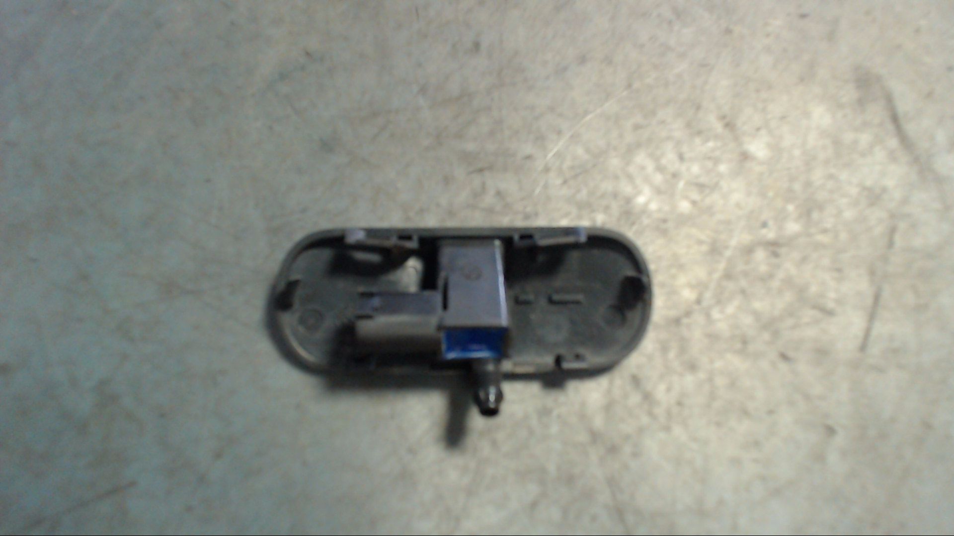 SCHEIBENWASCHDÜSE LINKS