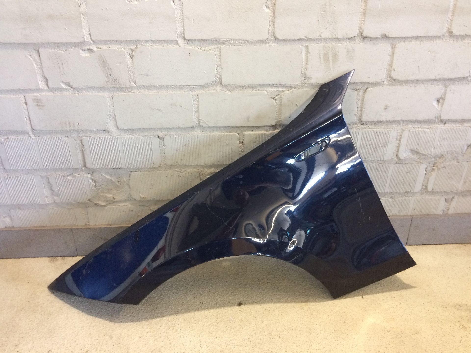 KOTFLÜGEL LINKS VORNE