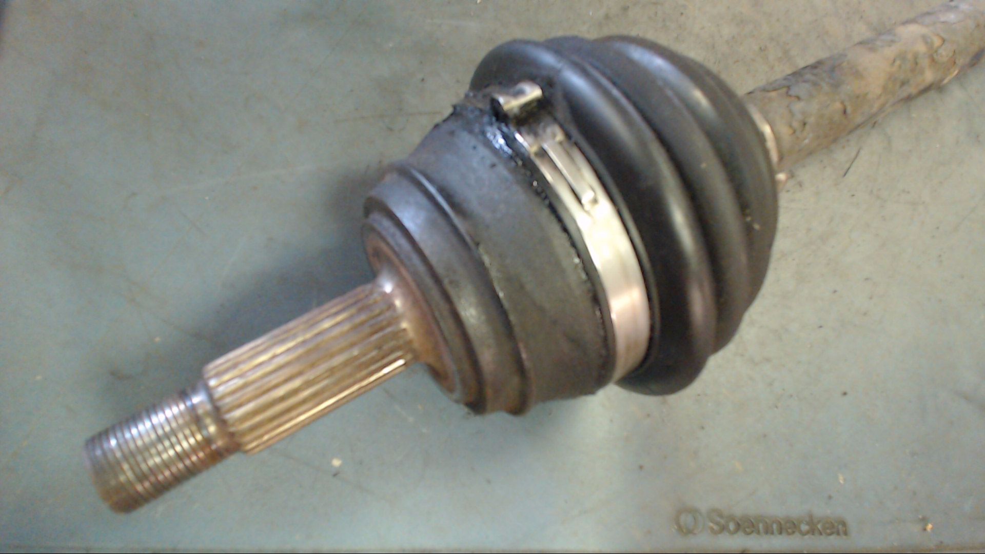 ANTRIEBSWELLE LINKS VORNE