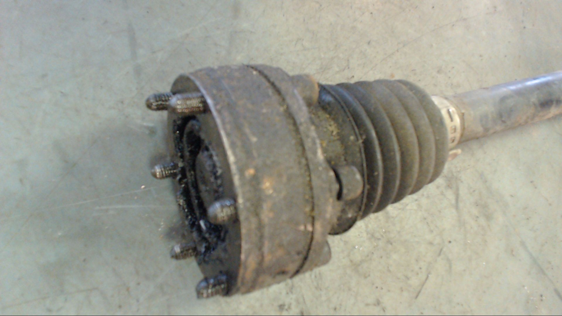 ANTRIEBSWELLE LINKS VORNE