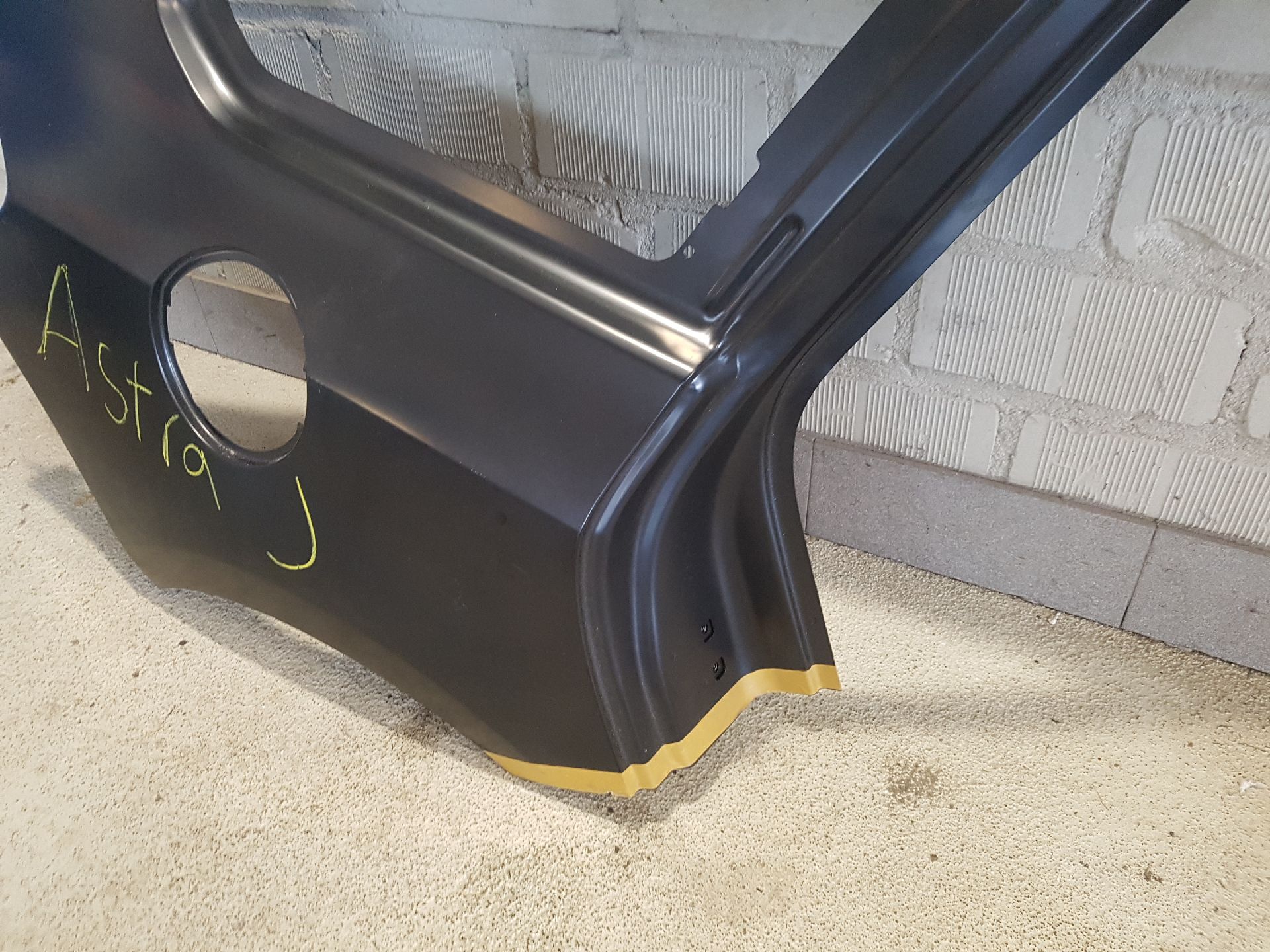 SEITENWAND RECHTS HINTEN