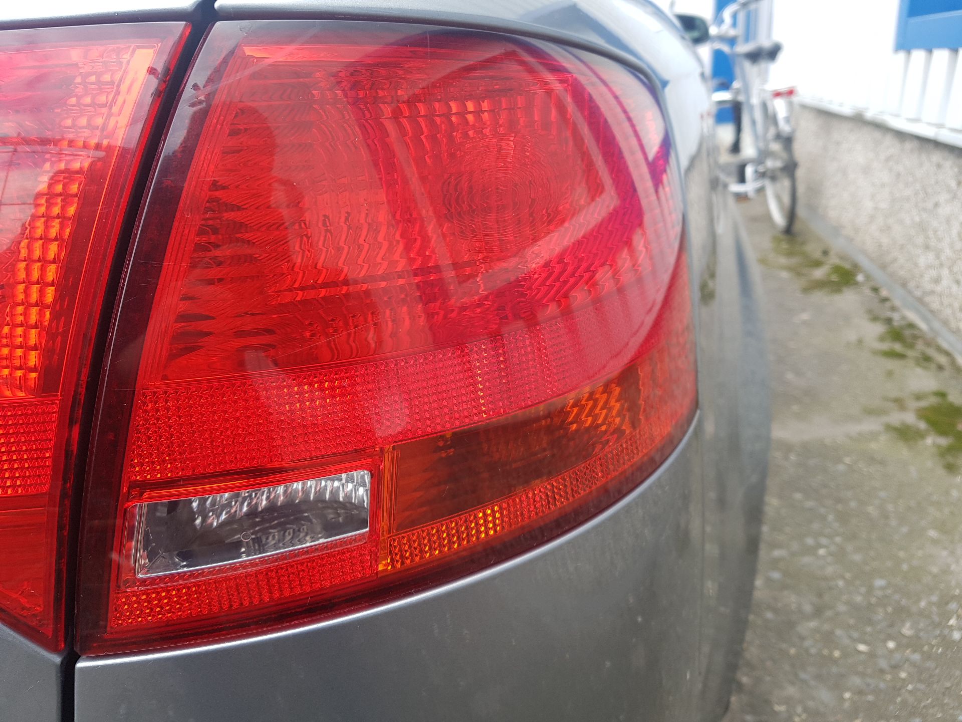 HECKLEUCHTE RECHTS AUSSEN