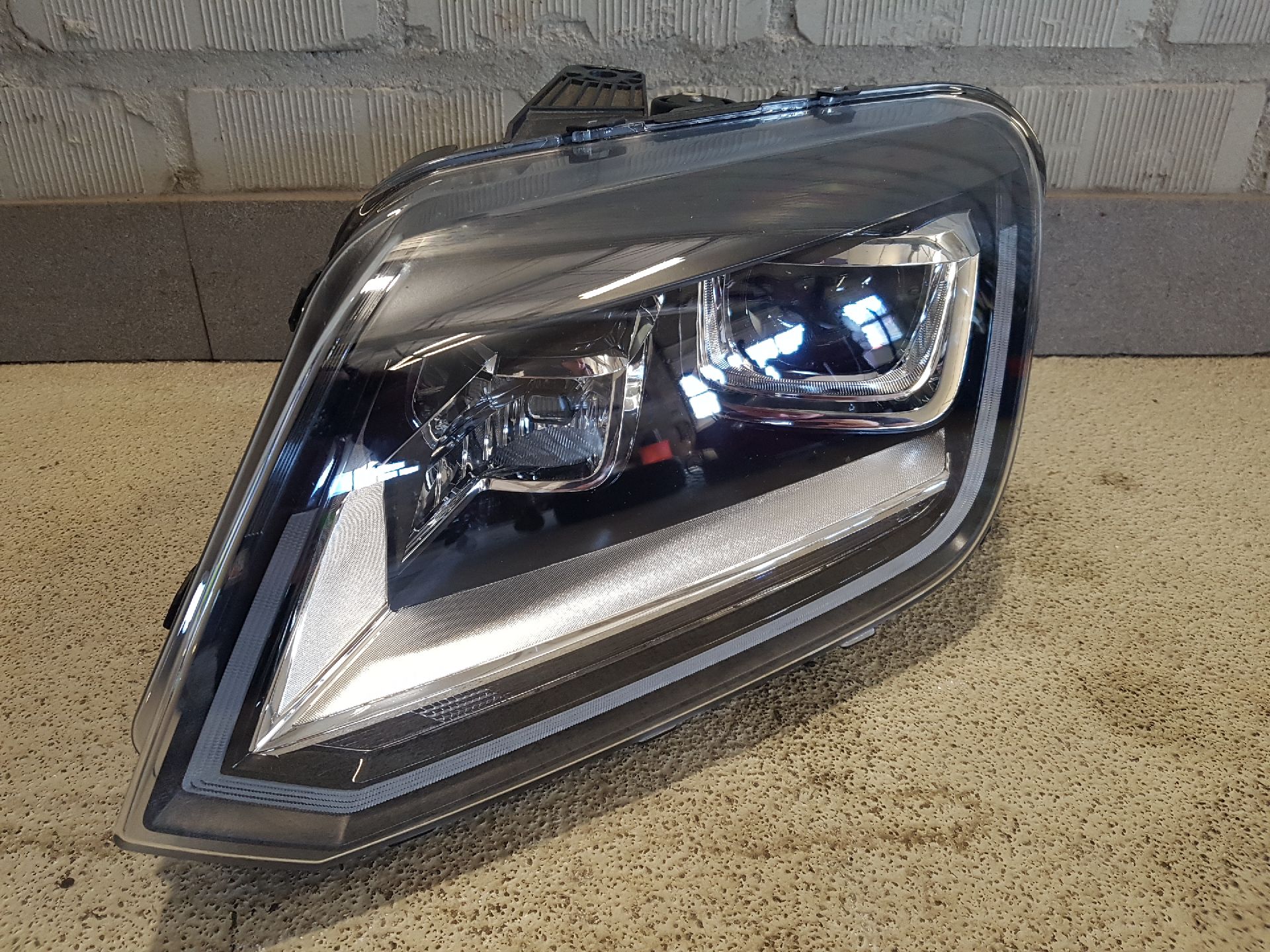 SCHEINWERFER LINKS XENON LED