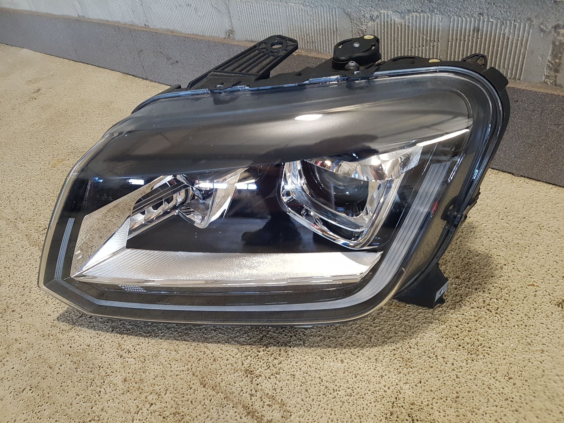SCHEINWERFER LINKS XENON LED