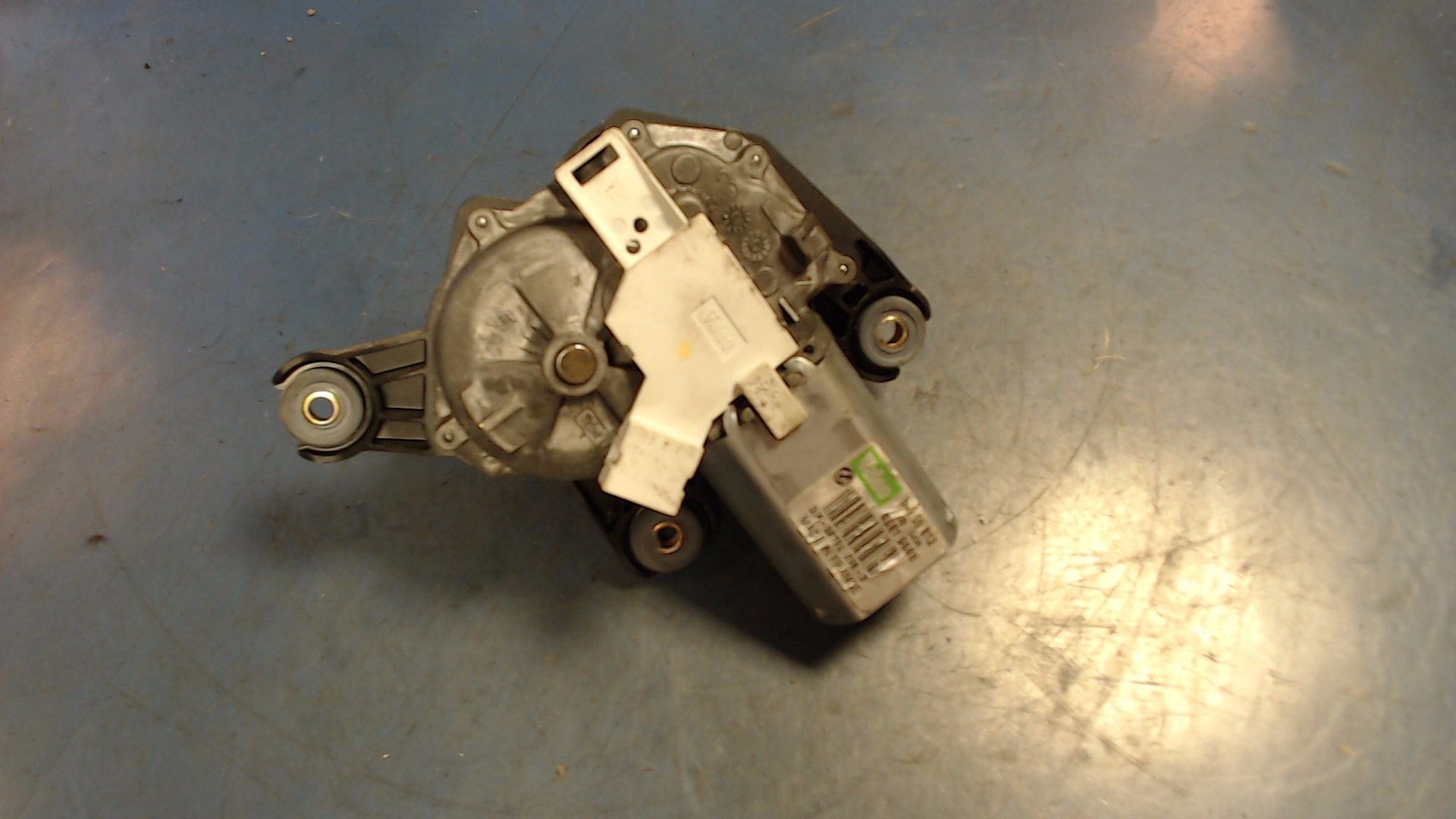SCHEIBENWISCHERMOTOR HINTEN