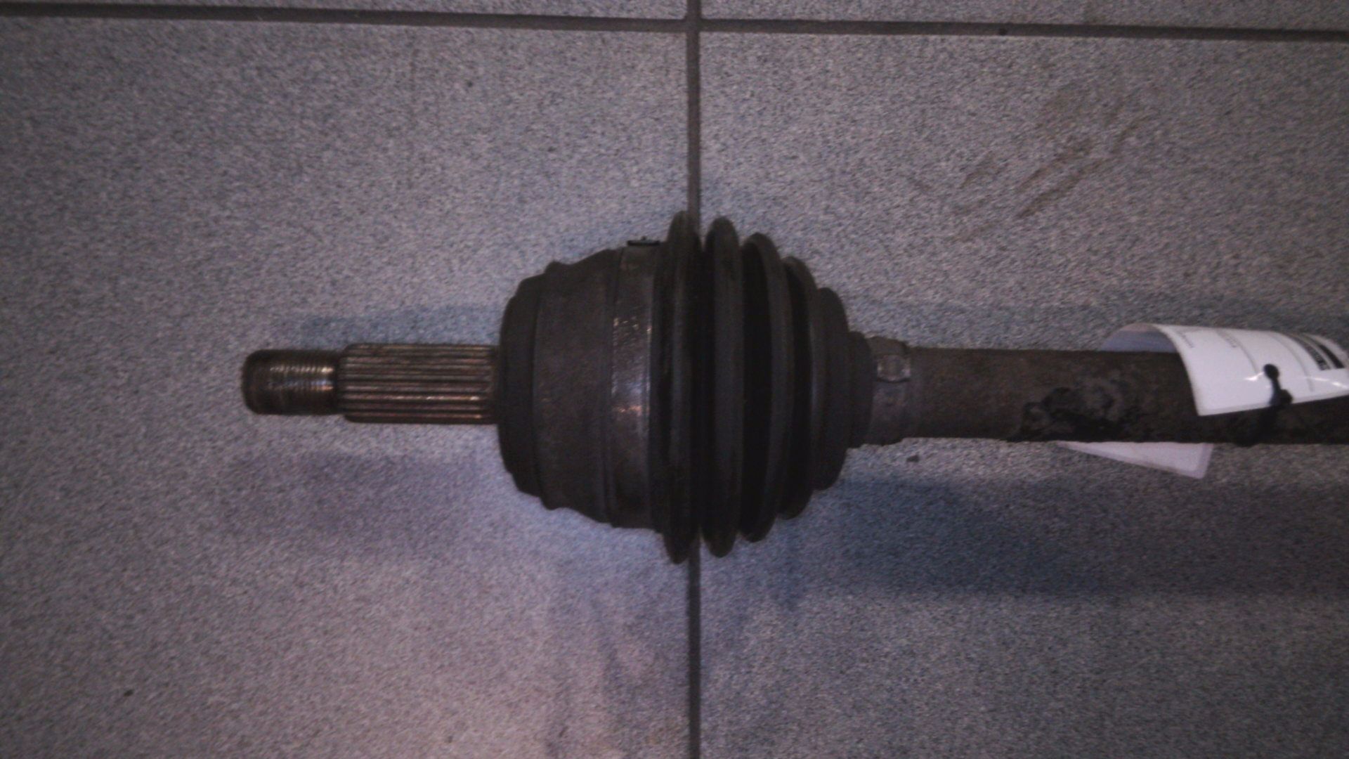 ANTRIEBSWELLE LINKS VORNE