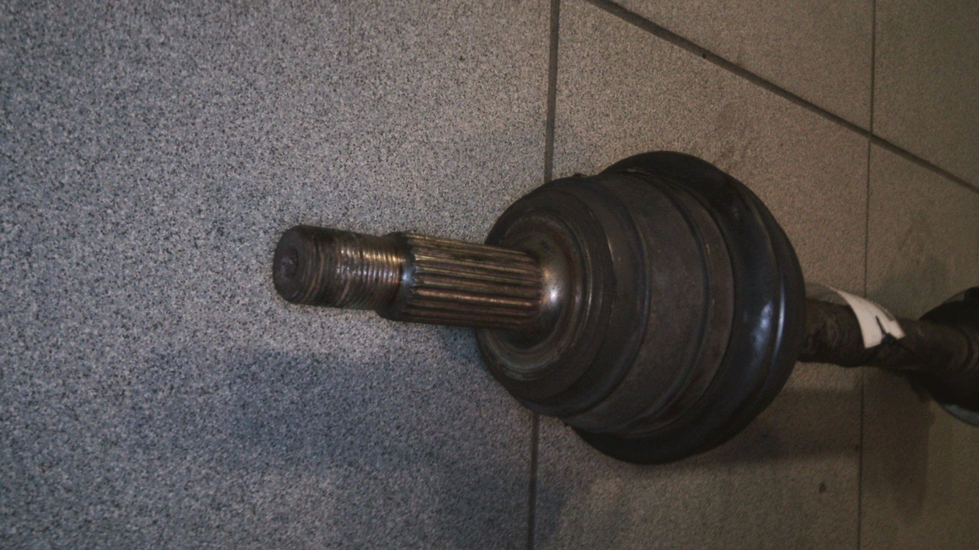 ANTRIEBSWELLE LINKS VORNE