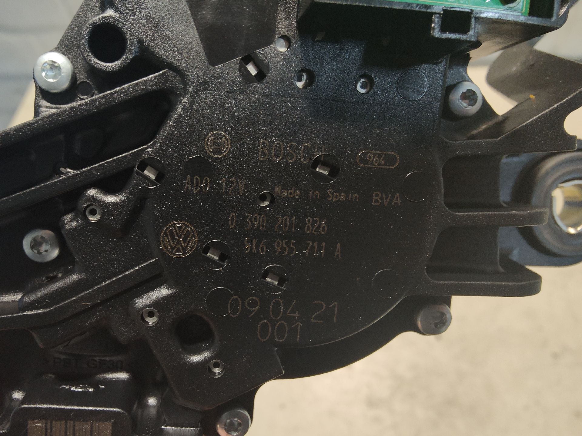 Scheibenwischermotor hinten