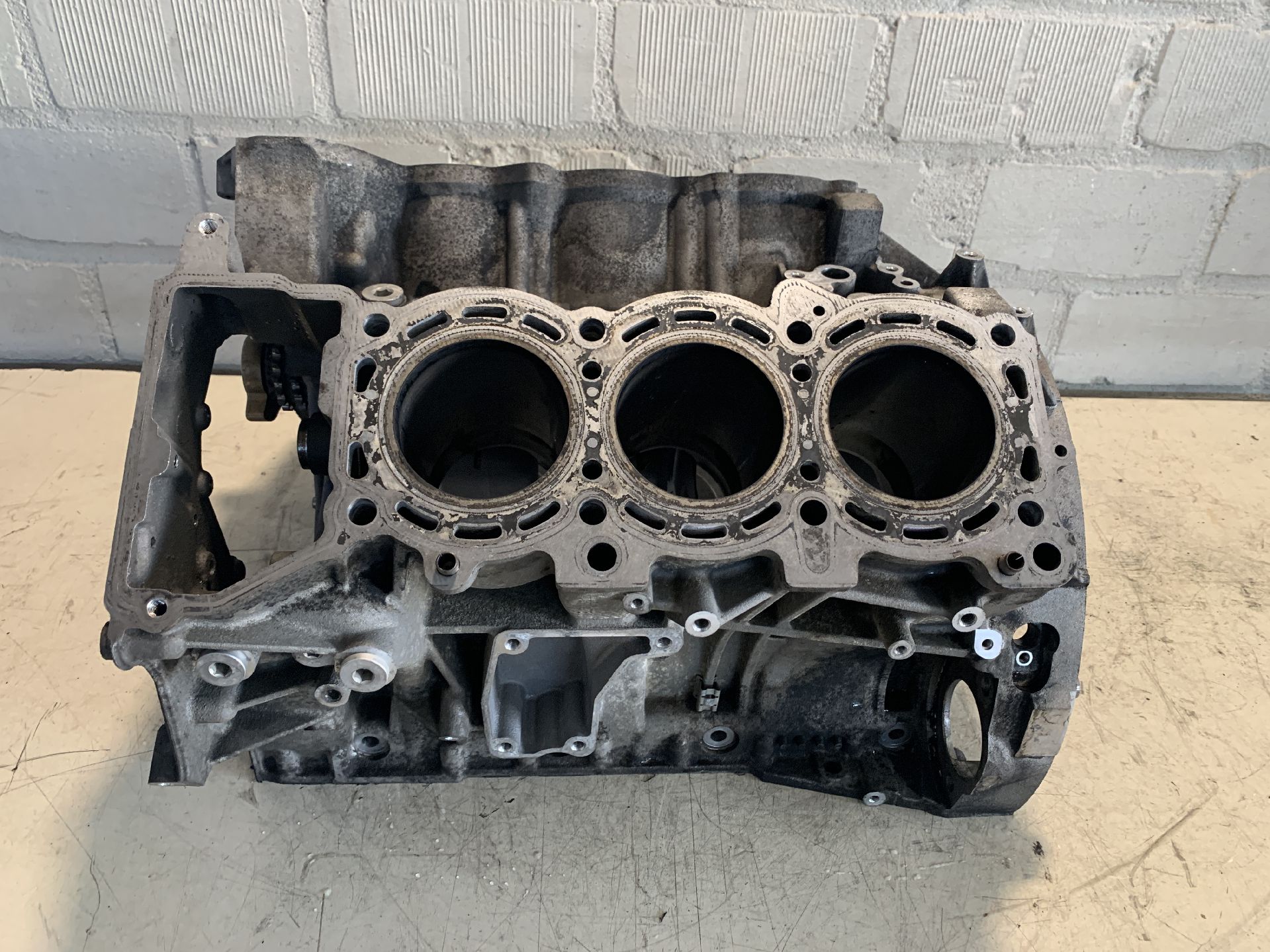 Motorblock ohne Anbauteile
