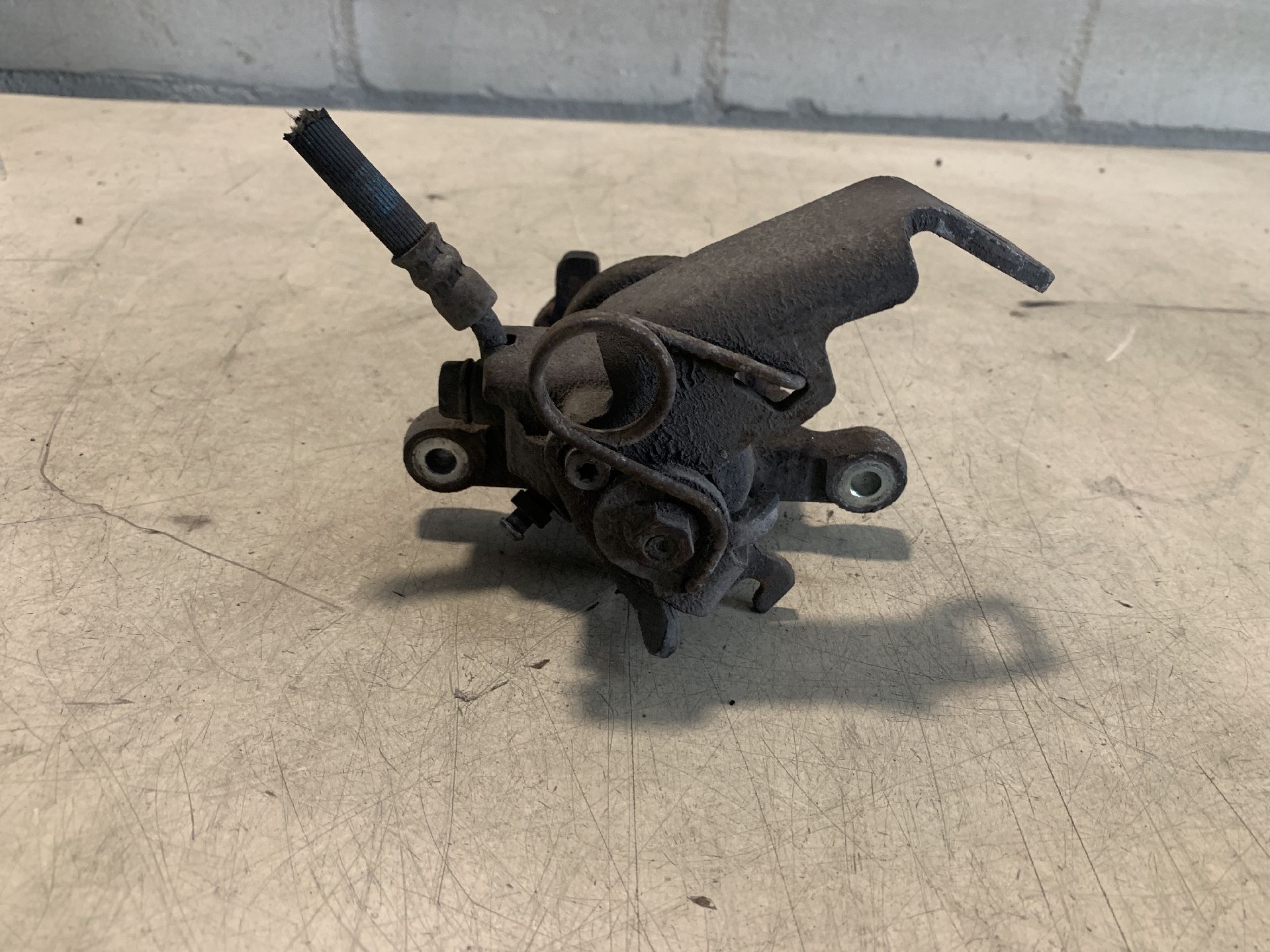 Bremssattel Links hinten