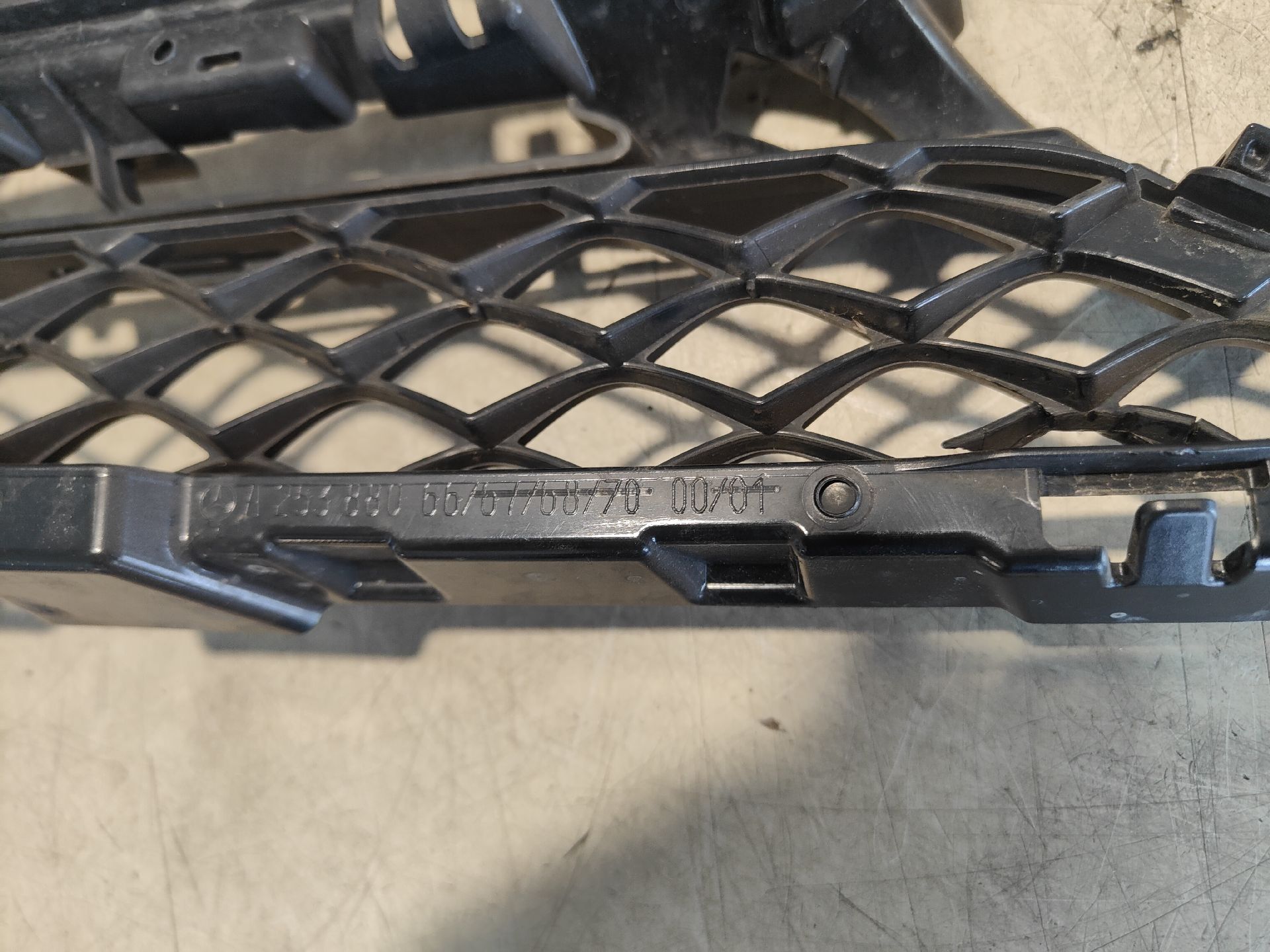 Kühlergrill Mercedes-benz A2538806600 253 GLC 220 d 4Matic 9G-TRONIC - Bild 7 von 7