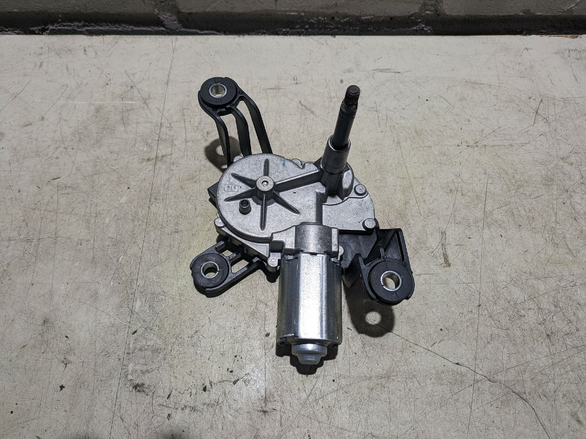 Scheibenwischermotor hinten