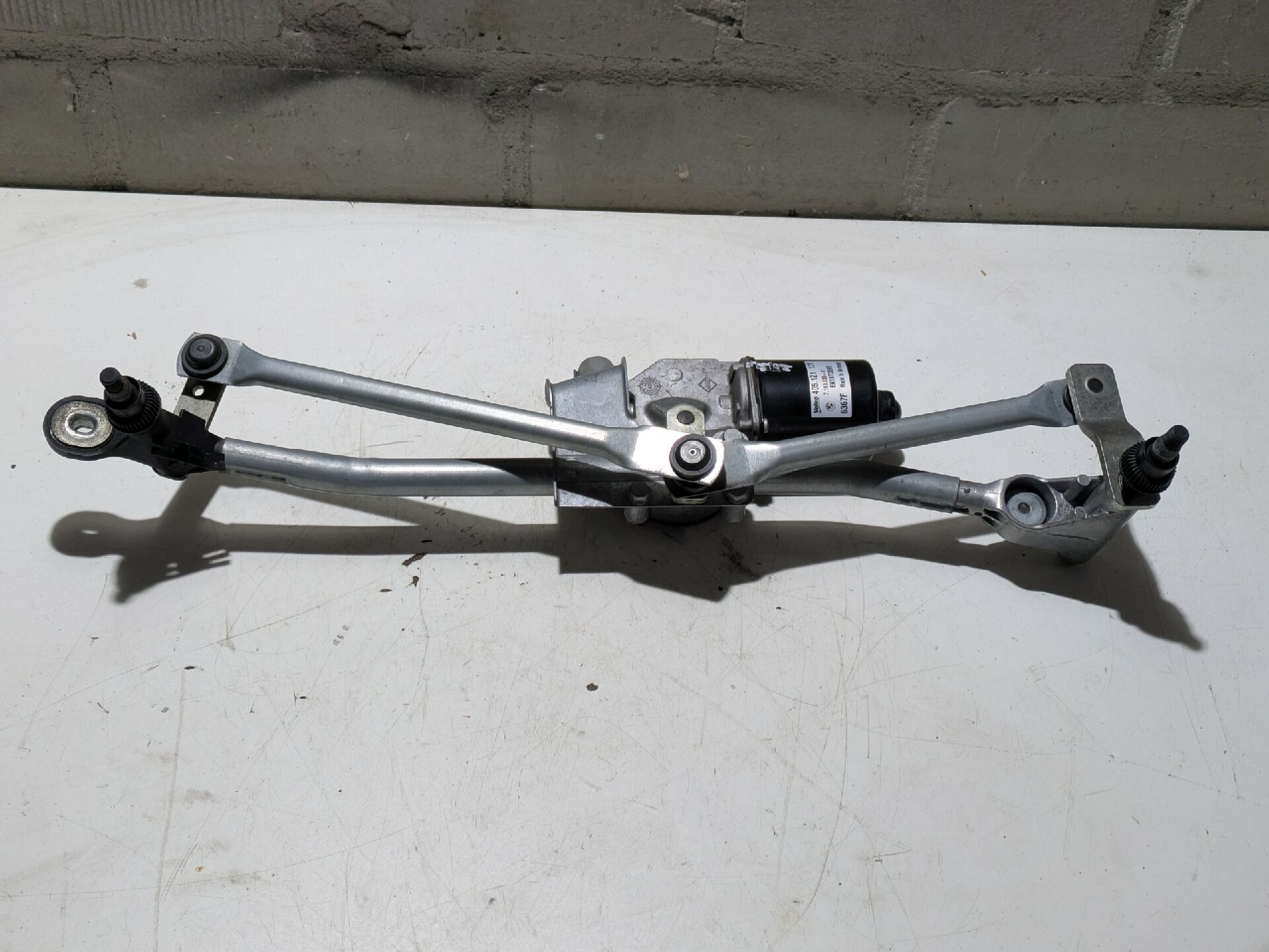 Scheibenwischergestänge mit Motor Vorne