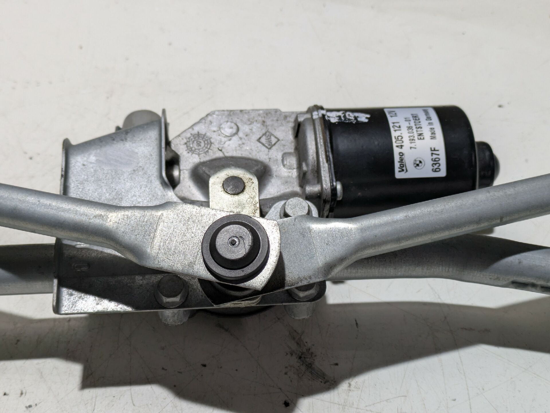 Scheibenwischergestänge mit Motor Vorne