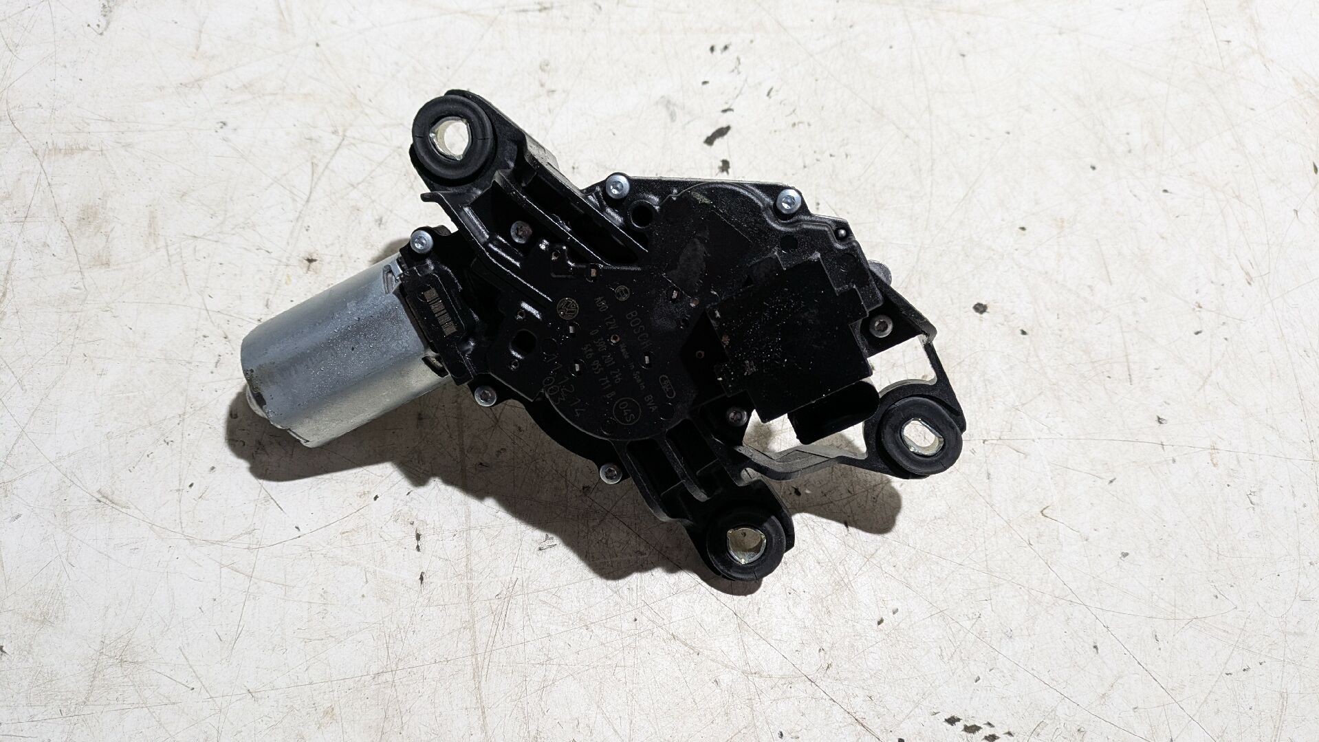 Scheibenwischermotor hinten