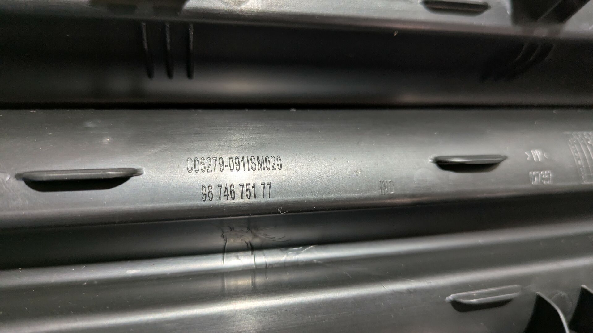 Luftgitter Vorne Unten