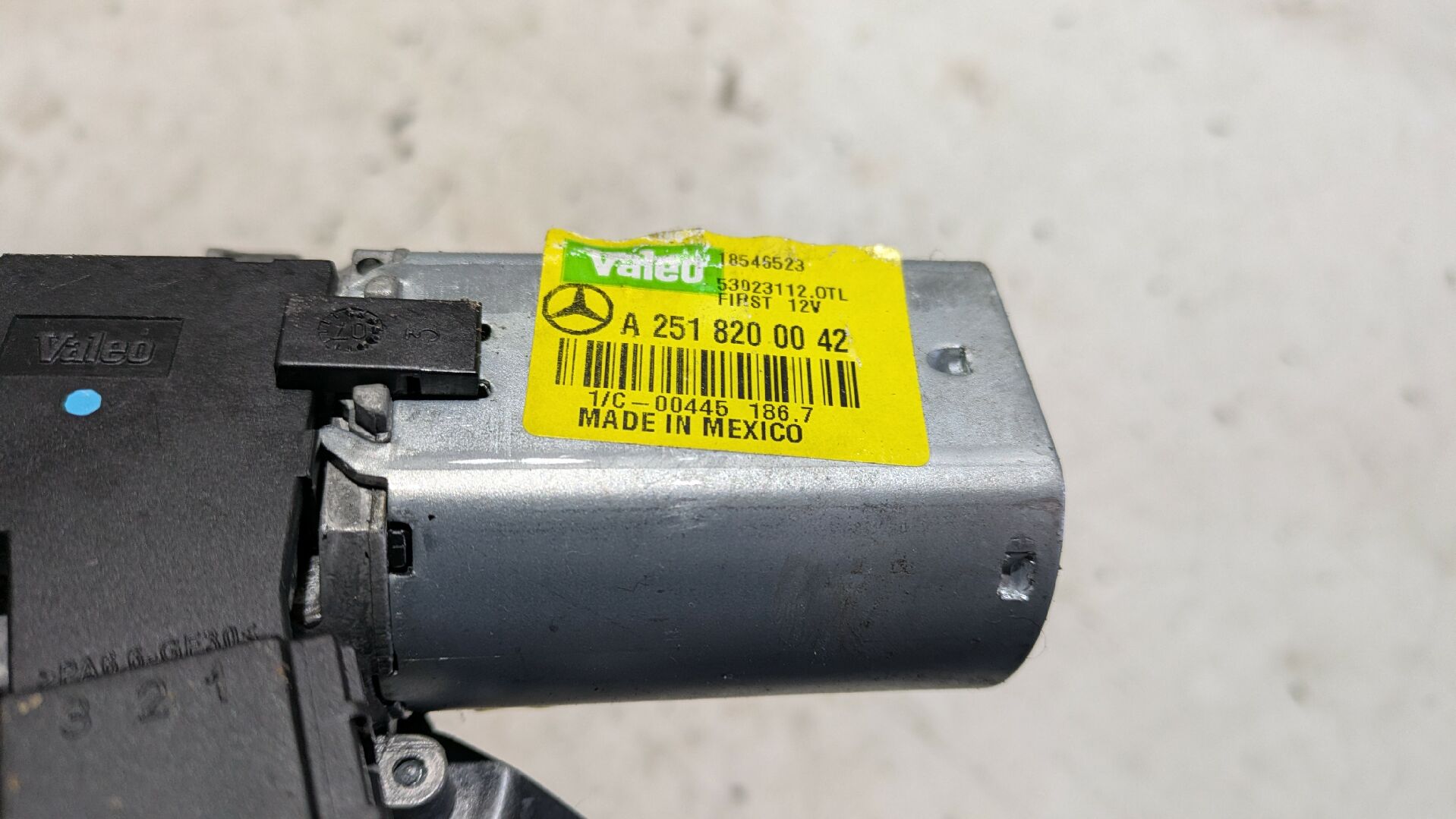 Scheibenwischermotor hinten